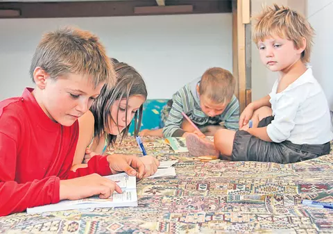 O familie din Botoşani a fost nevoită să ia o decizie sfâşietoare: «A trebuit să alegem care dintre copii vor merge la şcoală»