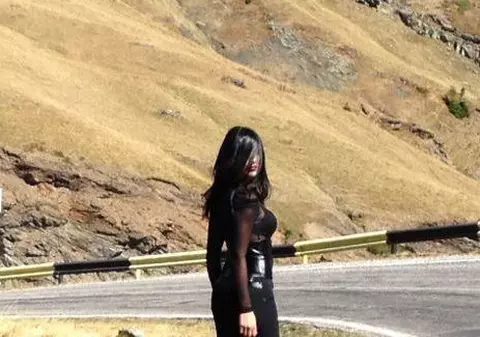 Adelina Pestrițu, pe TOCURI de 15 cm și îmbrăcată în LATEX pe Transfăgărășan