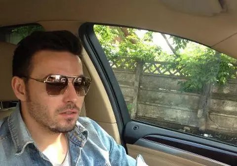 ”Te iubesc!” Cine este persoana față de care își deschide inima Adrian Cristea pe Facebook?