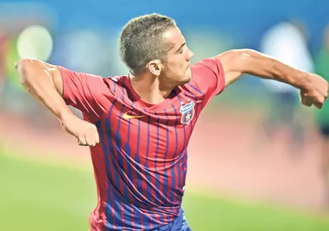 Asta n-o ştiaţi! Alex Chipciu, mijlocaşul Stelei e mecanic auto