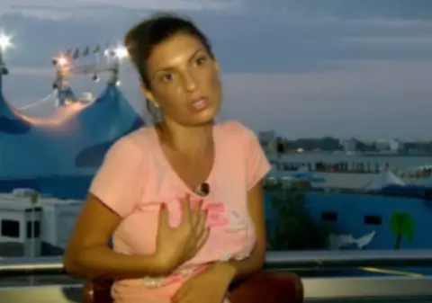 SE FACE DE RÂS! Andreea Tonciu, MAI CONFUZĂ CA NICIODATĂ! Uite cum se exprimă la televizor | VIDEO