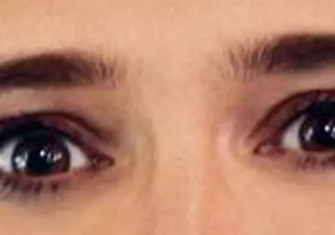 Așa chiar nu ai mai VĂZUT-O! Uite-o pe Andreea Esca într-o ipostază potrivită mai degrabă unui COPIL!