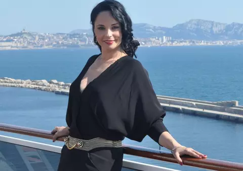 Andreea Marin: "Nu-mi plac ședințele foto! Eu LUCREZ mai mult cu MINTEA decât cu TRUPUL"