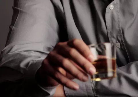 În sevraj după ce s-a electrocutat