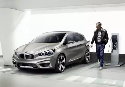 Primul BMW cu tracţiune faţă şi trei cilindri din istorie