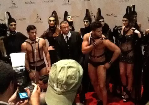 Mister Universe a defilat pentru Cătălin Botezatu la New York | FOTO&VIDEO