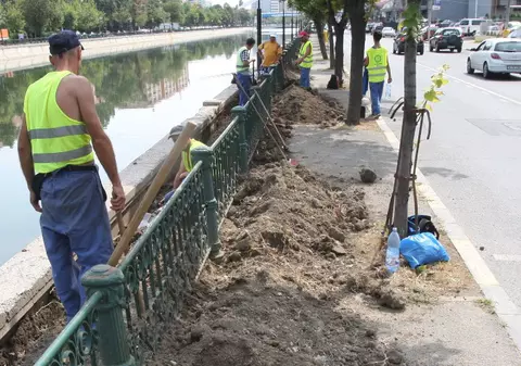 Se schimbă gardurile de la Dâmboviţa. Pe maluri vor fi amenajate alei şi montate băncuţe 