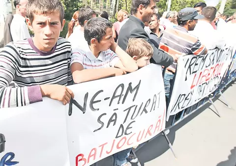 Mesaje xenofobe şi rasiste de Ziua Internaţională a Romilor