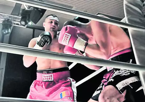 Un pugilist român a câştigat titlul continental WBO la categoria grea. Ciocan e campion european