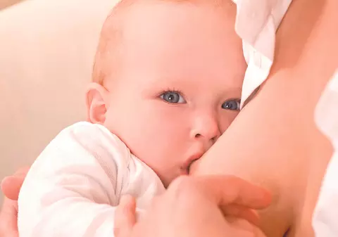 Situaţie incredibilă la Cluj-Napoca! O mamă se mulge şi îşi vinde laptele pe internet | EXCLUSIV