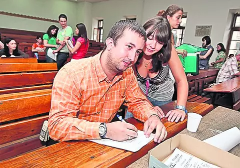 Efectul ratei ruşinoase de promovare a Bac-ului: Avem cel mai mic număr de studenţţi din ultimii 13 ani!