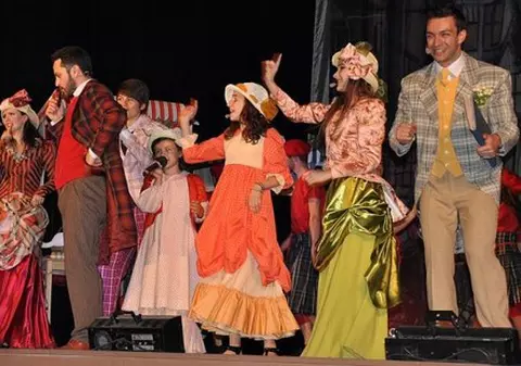 Ce au în comun Stela Popescu și Sir Arthur Conan Doyle? "Diamantul și gâsca", un spectacol eveniment pentru cei mici