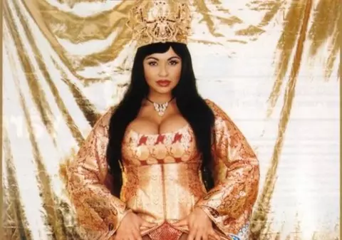 AMANTA regelui Suediei, DEZVĂLUIRI INCENDIARE despre PERVERSIUNILE din dormitor: "Se excita când arunca în mine cu sushi" FOTO