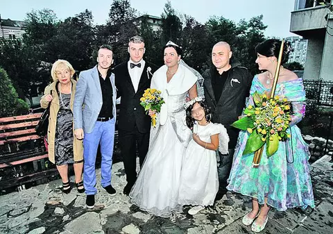 Cununie restrânsă pentru Marijuana