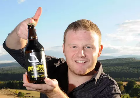 Te... ÎNCĂLZEȘTE! Cea mai TARE BERE din lume are 65% ALCOOL! | FOTO