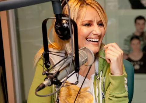 Nicola: "Fiică-mea m-a ameninţat că-mi aruncă telefonul şi tableta pe geam"