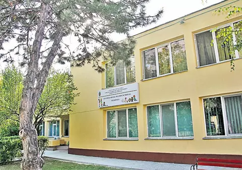 Aici se vor face cursuri gratuite de baby-sitter