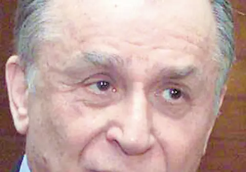 Iliescu primeşte pensie de 6.000 de lei