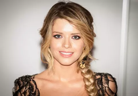 Alexandra Dinu a apărut la un eveniment cu o rochie de 8.000 de euro | FOTO