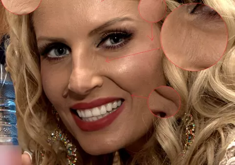 IMAGINE HORROR! Andreea Bănică, cu RIDURI ADÂNCI şi PETE! Uite cum s-a afişat în public vedeta | FOTO