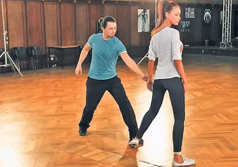 Bianca Drăgușanu, despre partenerul de la "Dansez": "E foarte EMOȚIONAT în PREZENȚA MEA"