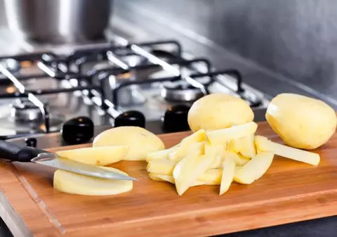 Cele mai ciudate MUZEE din lume. Nu ai fi crezut, dar EXISTĂ: muzeul CARTOFILOR PRĂJIŢI