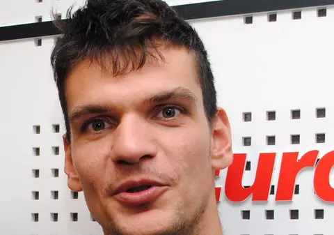 Tudor Chirilă, în conflict cu autorităţile de la Atena: "M-au dus într-o cămăruță și mi-au răscolit bulendrele"