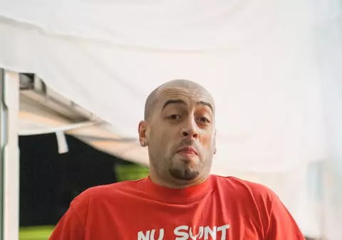 A făcut mişto de Smiley! Uite ce tricou cu mesaj a avut CRBL la Media Music Awards!