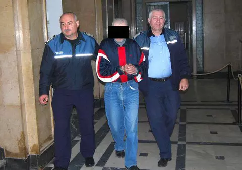 Crimă într-un spital de nebuni din Hunedoara: un pacient şi-a strangulat colegul! "Merita să moară pentru că era mai mare ca mine cu doi ani"
