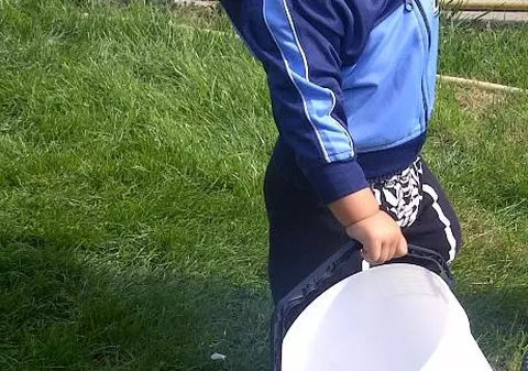 Doriţi hidratare şi tonifiere? Iată cine este curierul special al Oanei Turcu, gata să vă ajute!