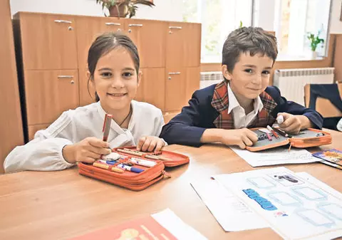 27 de ONG-uri reclamă lipsa de modernitate din manualele  de religie 