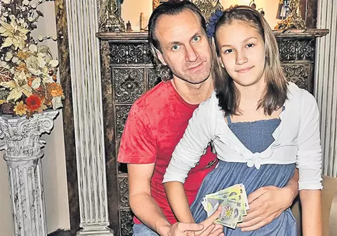 Fata lui Alin Oprea îşi donează alocaţia | Copiii ajută copii!