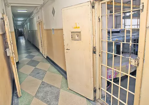 4.000 de pușcăriași ar putea fi puşi în libertate