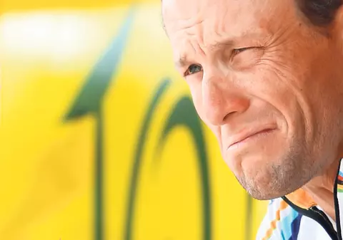 Aruncat ca o măsea stricată | De ieri, Lance Armstrong a rămas fără titluri în palmares, din cauza dopajului