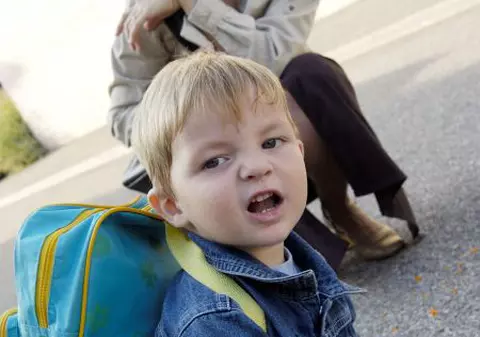 MOTIVAŢIE HALUCINANTĂ a unui judecător, pentru eliberarea unei MAME care şi-a făcut copiii KO