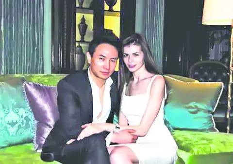 EXCLUSIV. Monica Gabor rupe tăcerea despre căsătoria cu Mr. Pink. Adevărul despre inelul pe care îl poartă