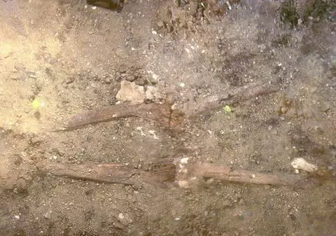 S-a descoperit mormântul unei REGINE RĂZBOINICE MAYAŞE. Ai imaginea UNICĂ a LOCULUI DE VECI
