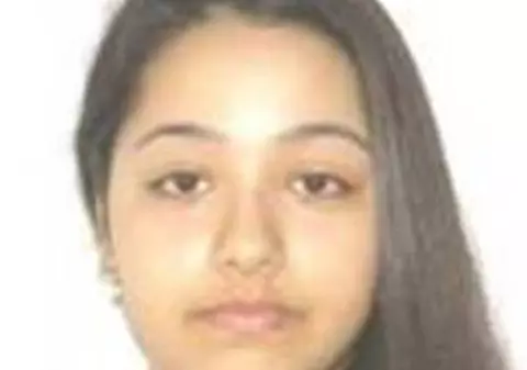 Aţi văzut-o pe undeva? Sunaţi de urgenţă la 112. Tânăra a dispărut de acasă