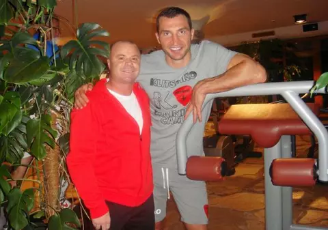 NICU GHEARĂ, alături de VLADIMIR KLITSCHKO înainte de meciul cu Mariusz Wach