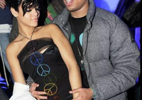 Rihanna vrea să se mărite cu Chris Brown