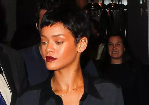 Rihanna nu mai ține cont de nimic! A jignit-o pe fosta iubită a lui Chris Brown