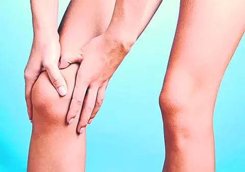 Scapă de durerile genunchiului prin reflexoterapie