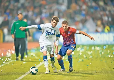 Au pierdut câte 10.000 € | Remiza cu Pandurii a făcut gaură în buzunarele steliştilor