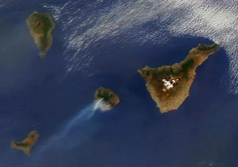 Un asteroid a trecut la ora 18:00 razant pe lângă Terra