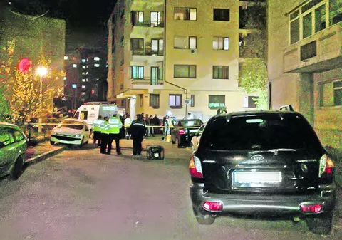 Ciuruit cu mitraliera într-o reglare de conturi