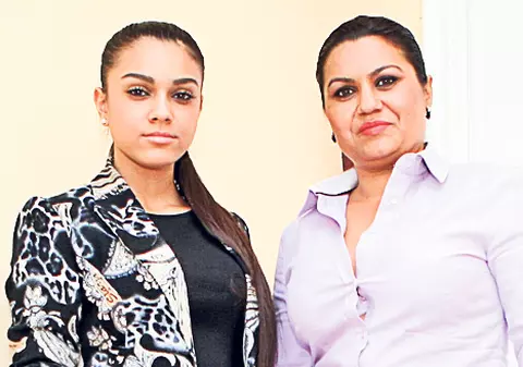 Nevasta şi fiica lui Adi Minune, patroane de grădiniţă