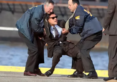 Leonardo DiCaprio, ARESTAT şi PUS LA PĂMÂNT de FBI! FOTO