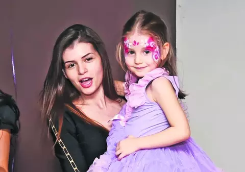 În încercarea de a-i convinge pe magistraţi să îi acorde custodia Irinucăi, Monica Gabor îi atacă dur pe Irinel şi pe Ion Columbeanu