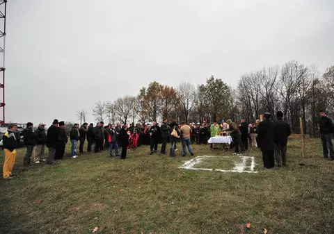 Fabulos. Vezi ce cadou vrea să le facă Elena Udrea locuitorilor din comuna Ion Creangă de Moş Nicolae 