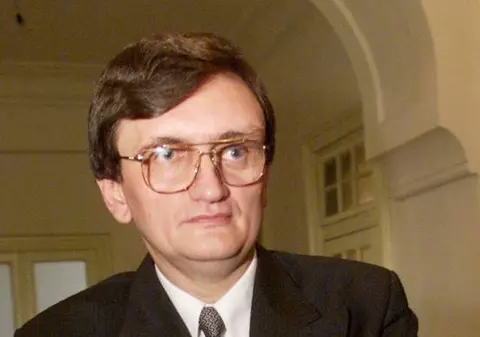 VICTOR CIORBEA ARE DATORII DE PESTE UN MILION DE EURO!